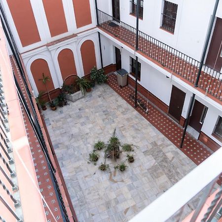 Muy Centrico Apto. En Tipico Patio Sevillano Dış mekan fotoğraf