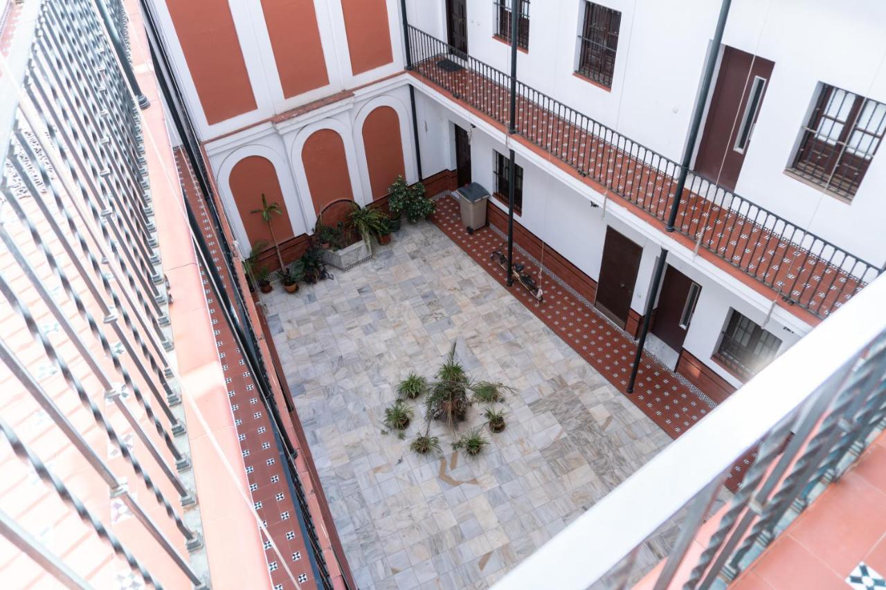 Muy Centrico Apto. En Tipico Patio Sevillano Dış mekan fotoğraf